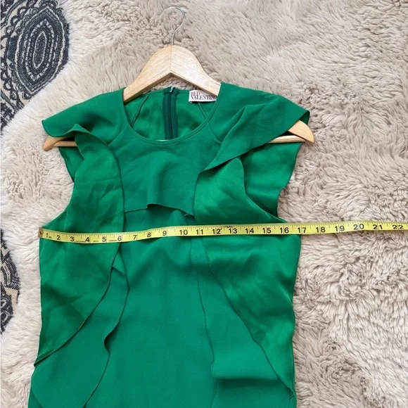 Valentino Ruffle  Shift Dress Kelly green size 40 Small - Picture 11 of 13